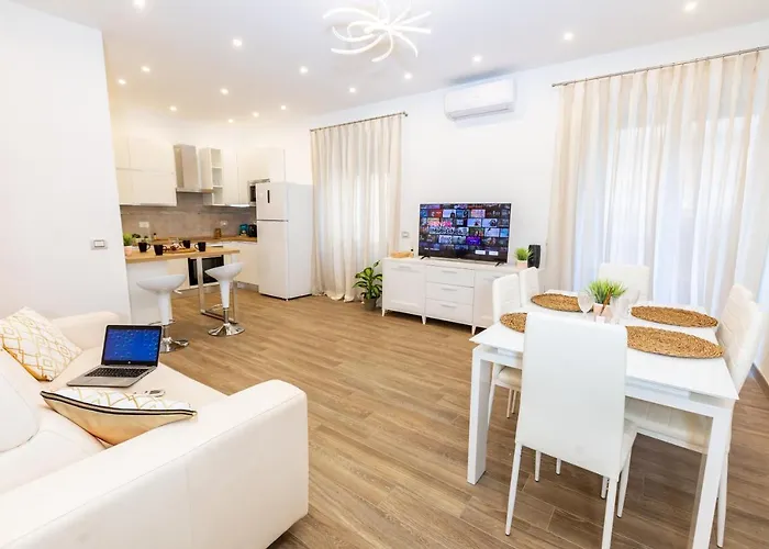 Noh Irnerio Modern 2 Bdr Huge Private Terrace Apartamento